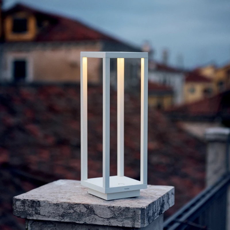 Home lampada da tavolo