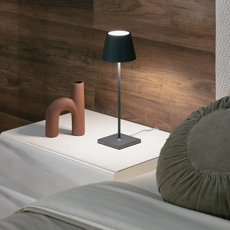 Poldina 230V lampada da tavolo