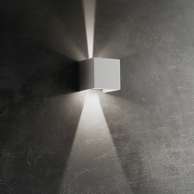Cubetto lampada da parete