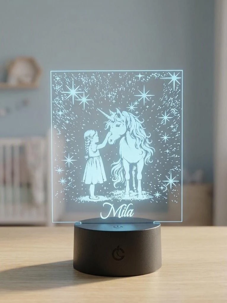 Personalisiertes LED-Nachtlicht „Mädchen mit Einhorn“