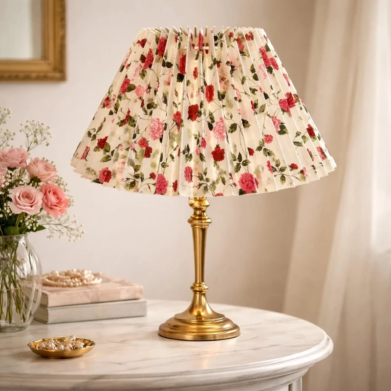 Lampenschirm Blumenmuster – E27 plissierter Stoff, konisch, 25 cm