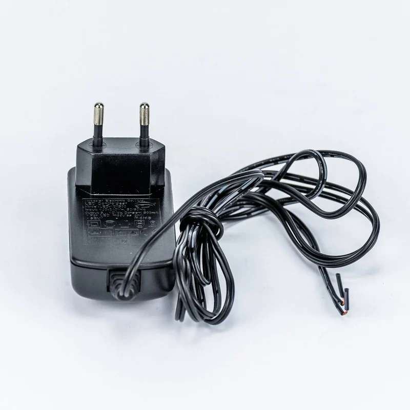 LED Steckertrafo 12V 500mA – 6W Netzteil Adapter mit offenem Kabelende