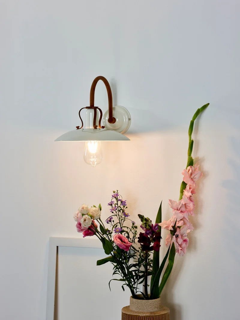 Wandleuchte Römer halbrund Beige