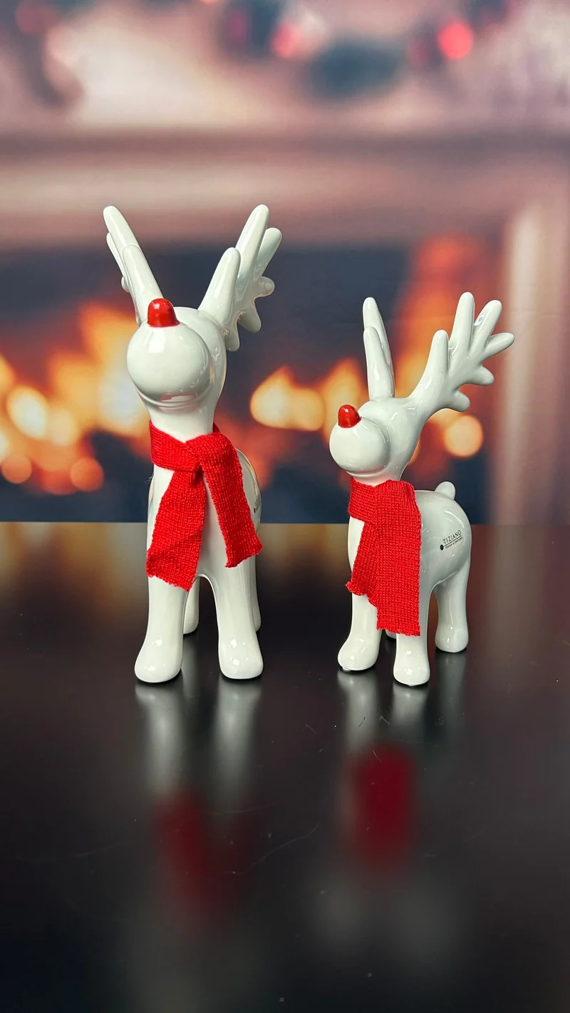Deko Rentier Rudolph stehend mit roter Nase+Schal