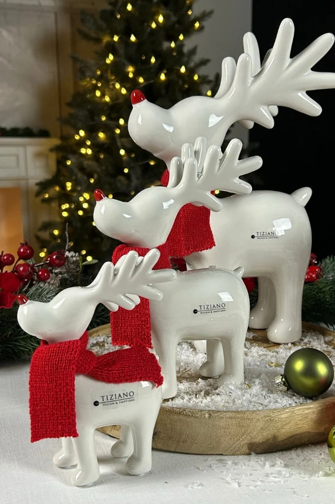 Deko Rentier Rudolph stehend mit roter Nase+Schal