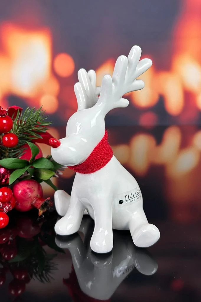 Deko Rentier Rudolph sitzend mit roter Nase+Schal
