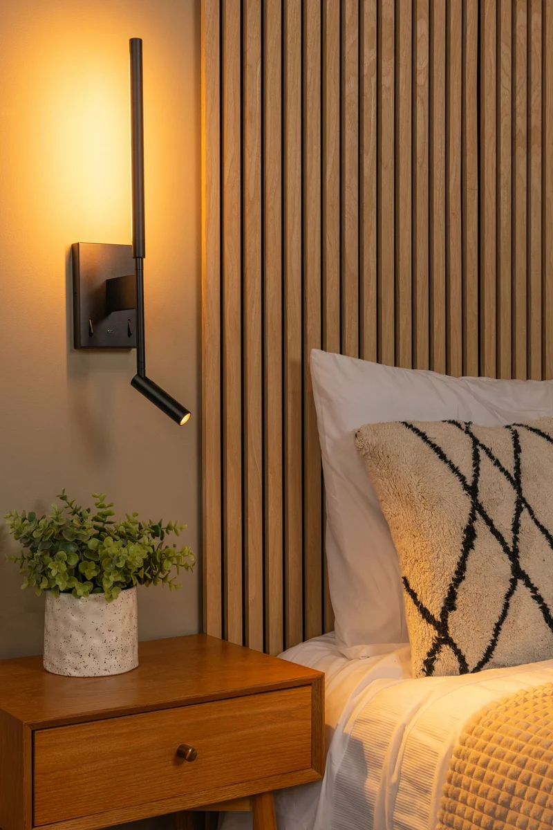 LED-Wandleuchte Finan mit USB-Ladeanschluss schwenkbar Schwarz