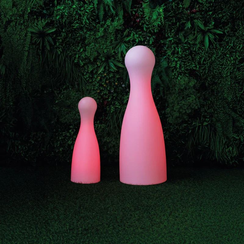 LAMPE IN FORM EINES KEGELS - POL