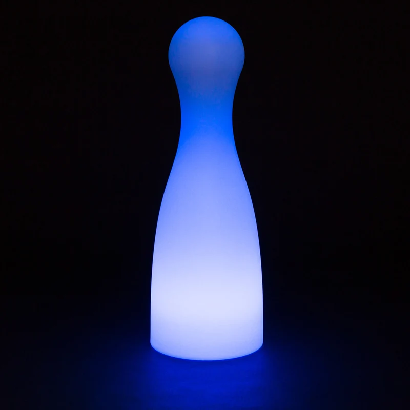LAMPE IN FORM EINES KEGELS - POL
