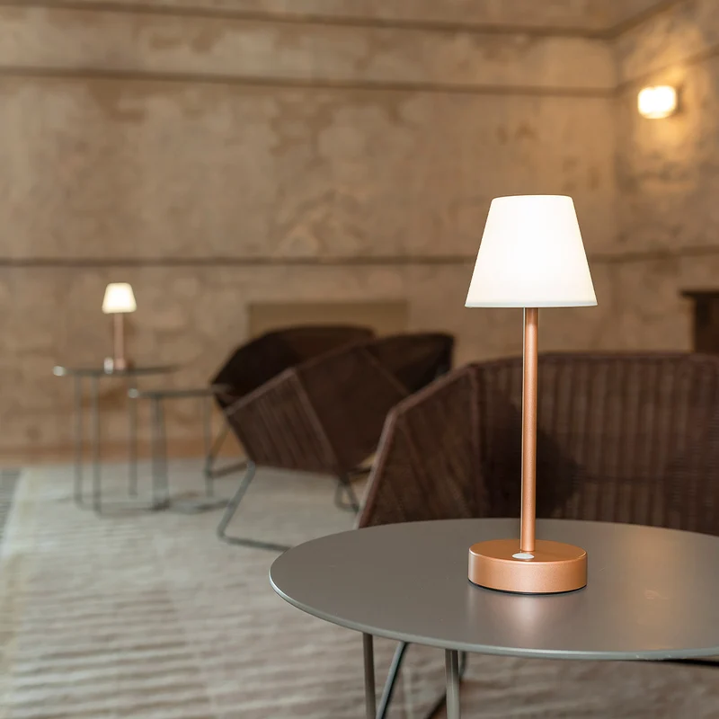 TISCHLAMPE LOLA SLIM 30 LIME