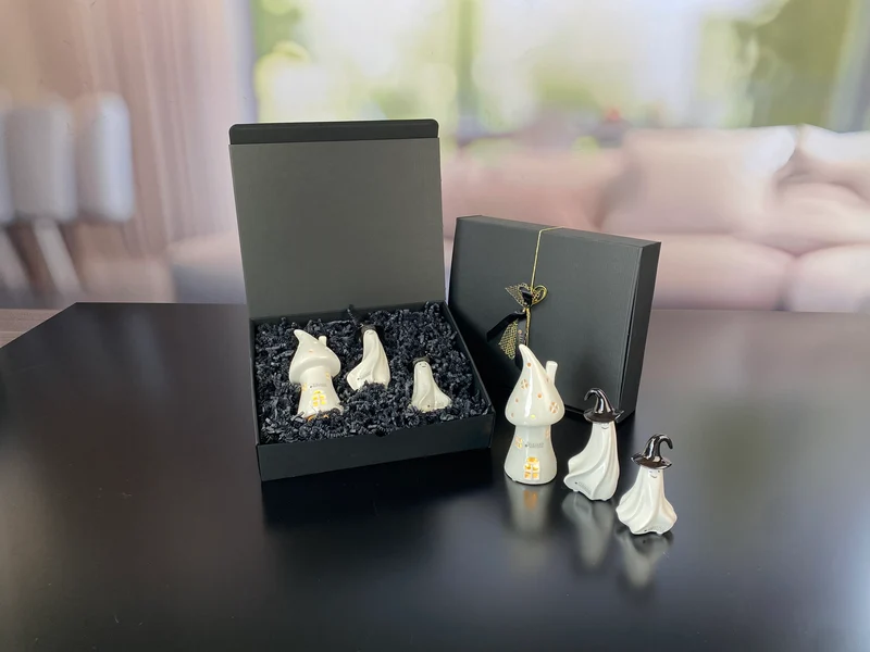 Geschenkbox L mit Gespenst Freddi+Haus Assisi LED