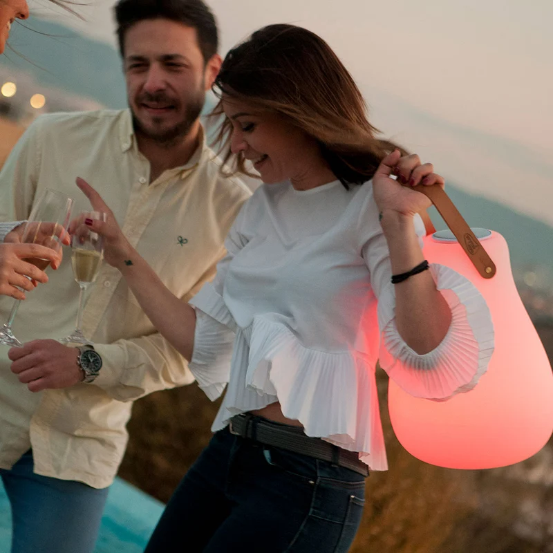 Kurby Play tragbarer Lautsprecher mit Licht