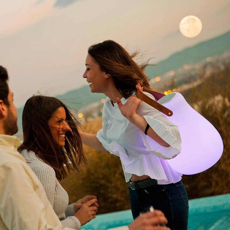 Kurby Play tragbarer Lautsprecher mit Licht