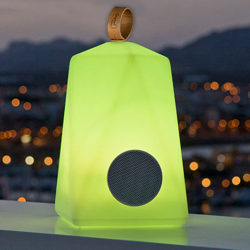 Faralay Spielen Sie tragbaren Lautsprecher mit Licht