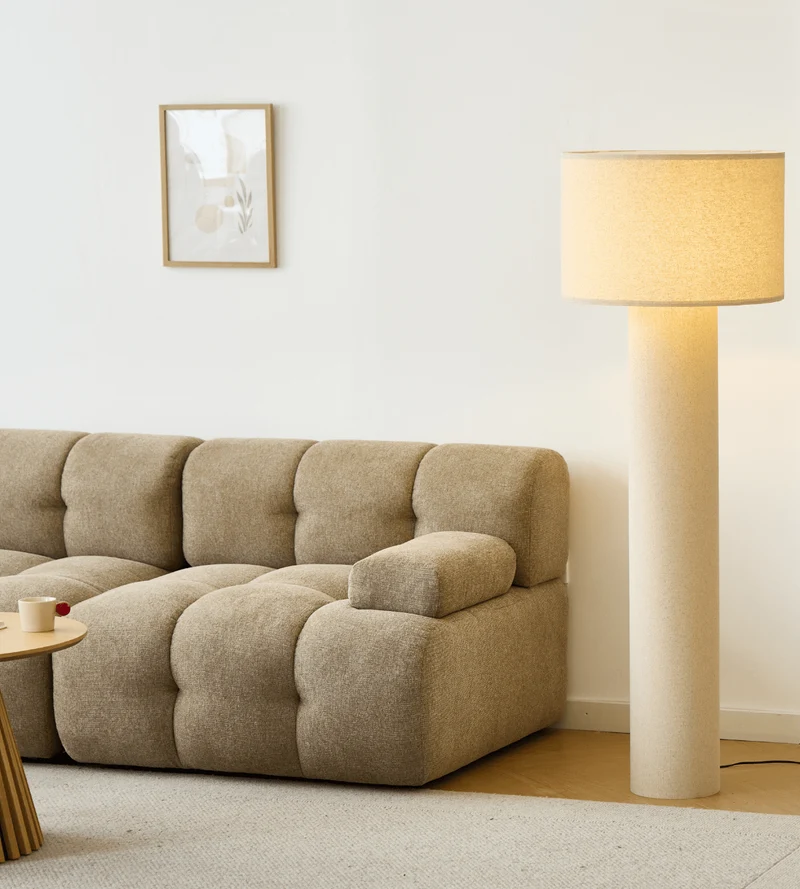 Mariah Stehlampe mit Lampenschirm aus Leinen, 145 x 50 cm
