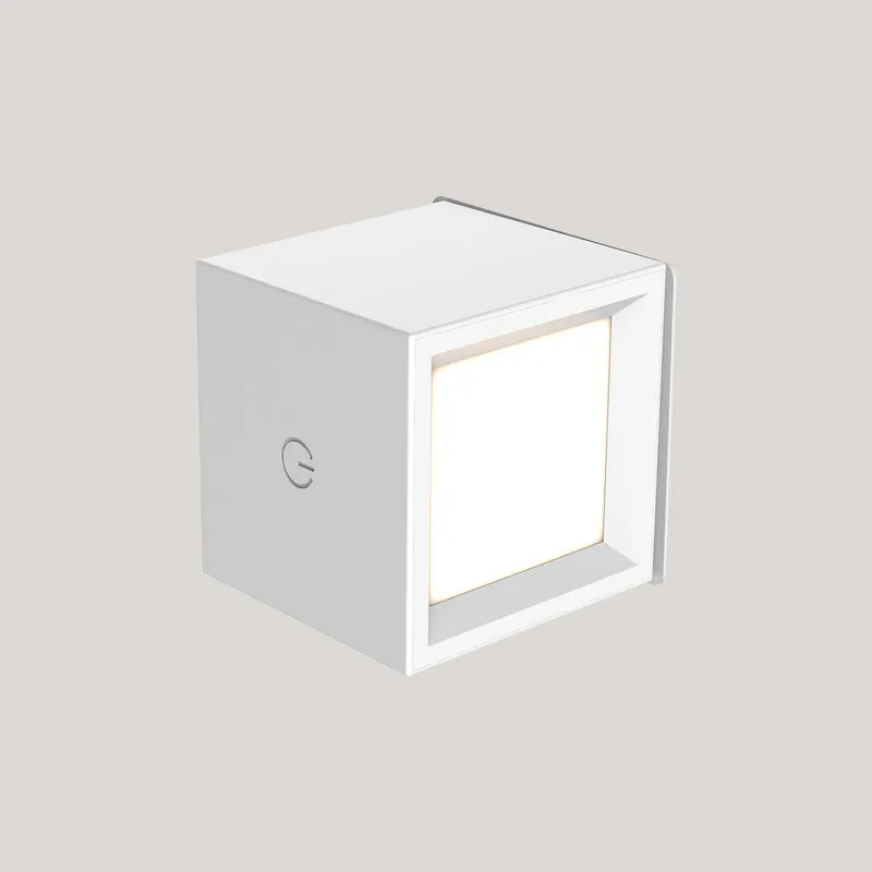 Quadratische kabellose Wandleuchte für den Innenbereich BOX 8