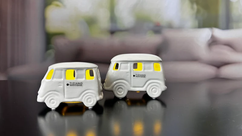Deko Bus Caso LED creme-weiß