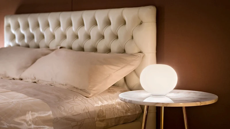 Glo-ball lampe de table by Flos