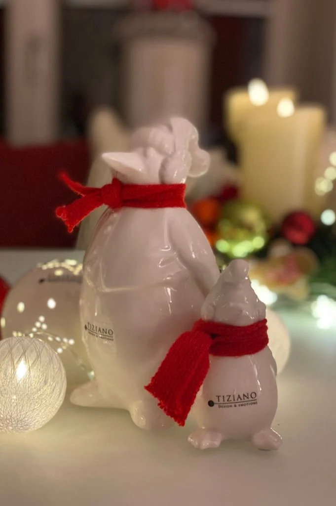 Deko Pinguin Flocke mit rotem Schal