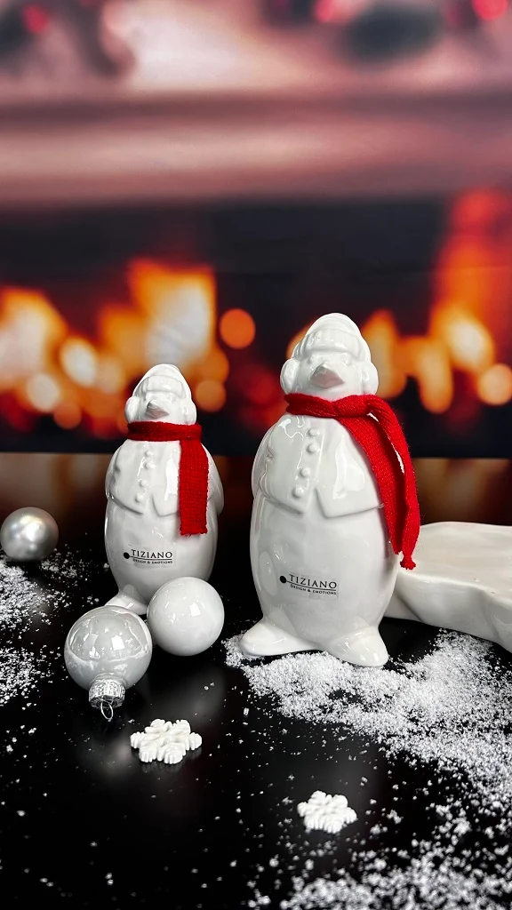 Deko Pinguin Flocke mit rotem Schal