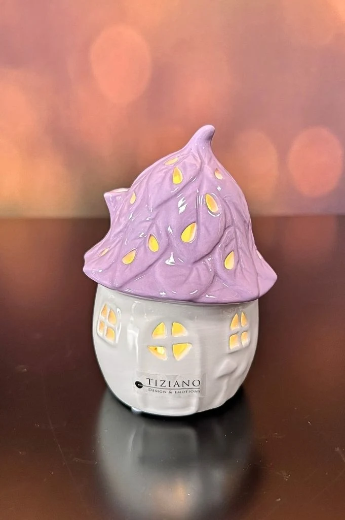LED Haus Marisa farbig sortiert