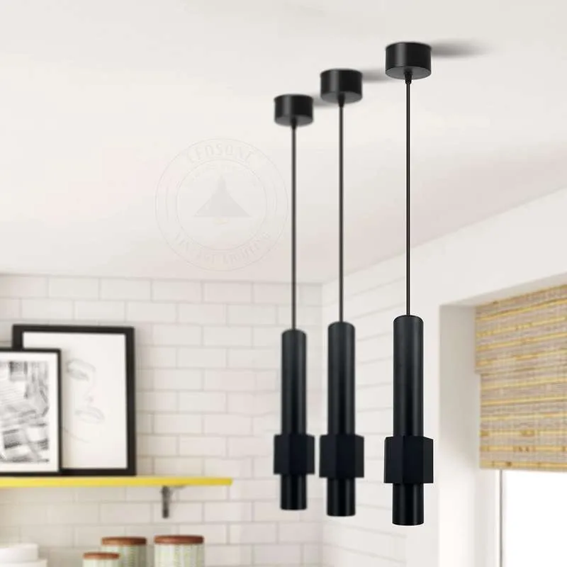 Moderne zylindrische LED-Deckenleuchte mit langen Röhren aus Aluminium in Schwarz und Gold~2604