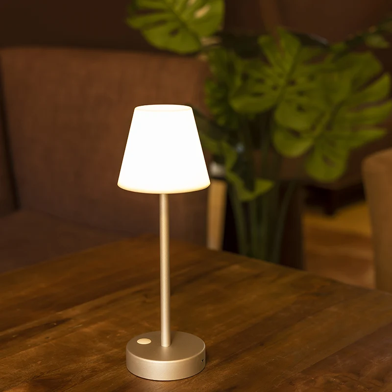 TISCHLAMPE LOLA SLIM 30 | INNENANWENDUNG