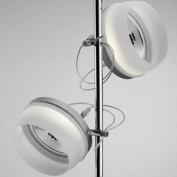 Minimalistische Design LED Stehleuchte mit 2 Leuchten – 6000 K, 30 W, 180 cm | Made in Italy (Segno)
