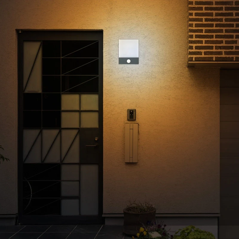 Elegante LED Außenleuchte | Anthrazit Sensor~2564