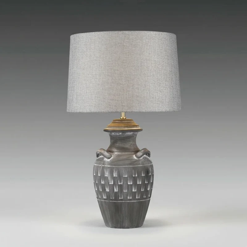 Sorpetaler MANICA Griggio Hockerleuchte – Beton-Keramik grau mit Antik-Patina, Stoffschirm, 73 cm
