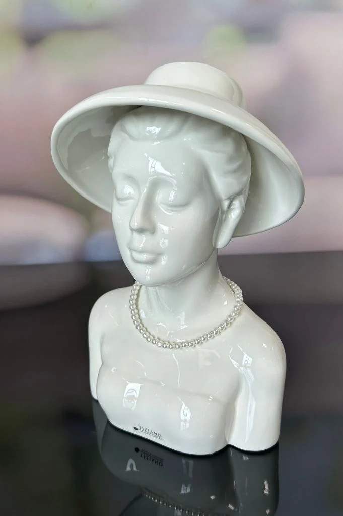 Büste Lady Ella