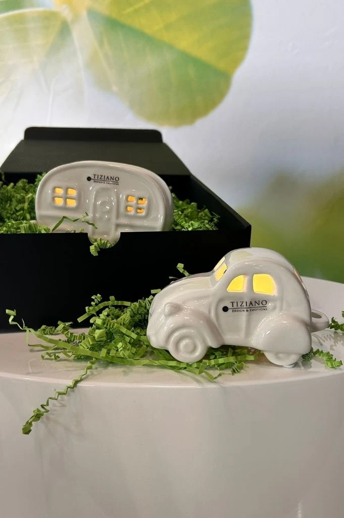 Geschenkbox Deko Auto Milo+Wohnwagen Casina creme-weiß