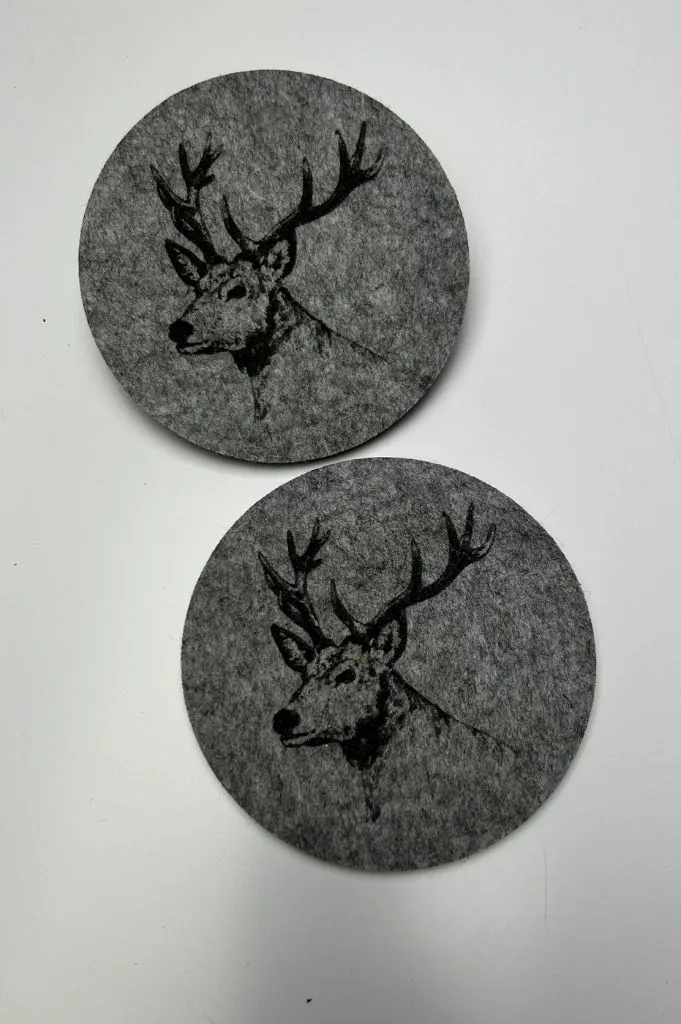 4er Set Untersetzer Filz grau "Hirsch"
