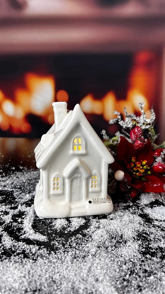 Deko Haus Cascata LED mit Schnee creme-weiß