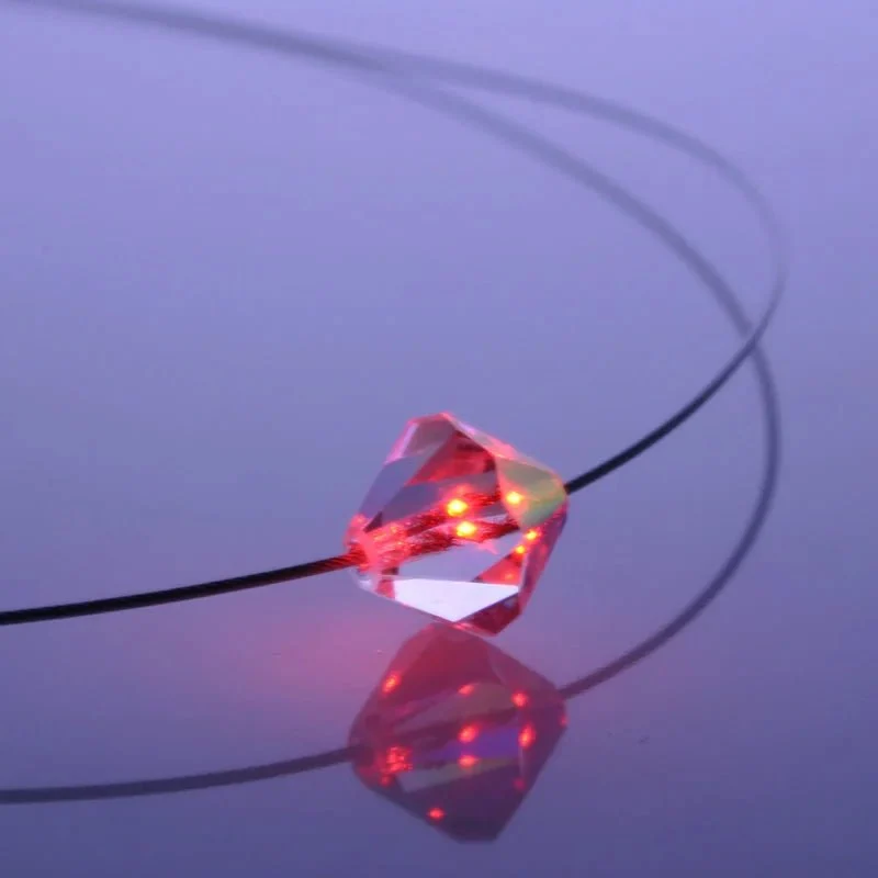 Leuchtende Halskette LED Kristall Bicone rot mit Swarovski®- Elements
