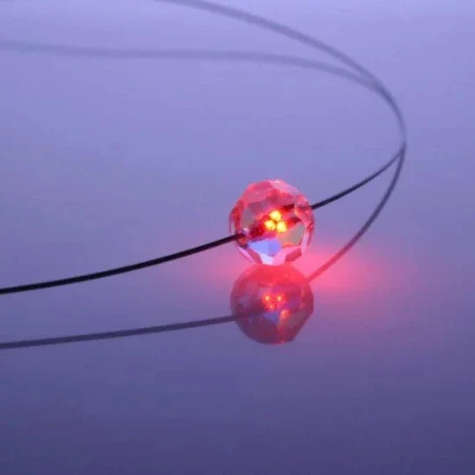 Leuchtende Halskette LED Kristall Ball rot mit Swarovski®- Elements