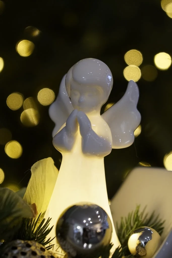 Deko Engel Pia stehend LED creme-weiß