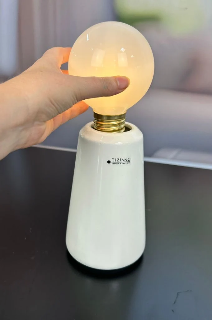 Lampe Luminara mit LED Birne creme-weiß