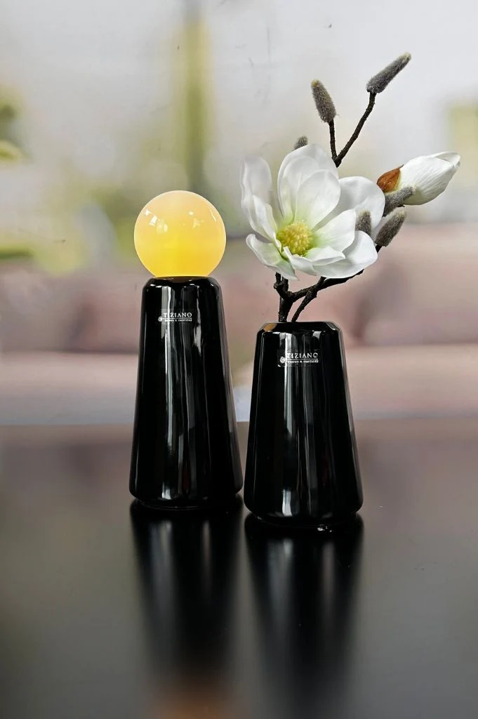 Lampe Luminara mit LED Birne schwarz