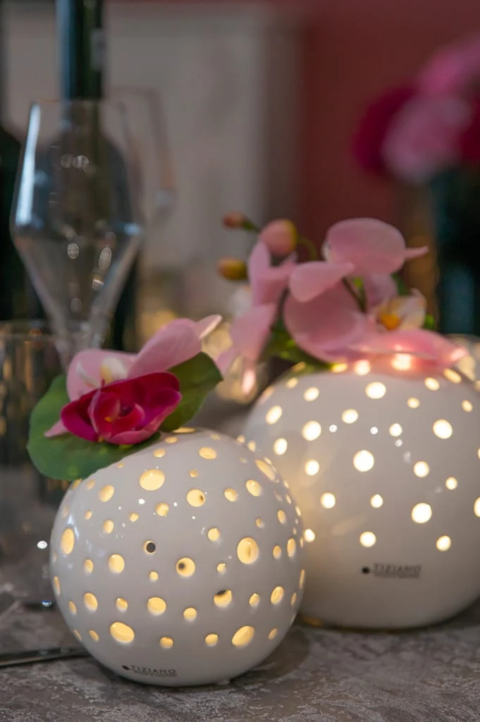 Lichtkugel Padova mit Orchidee rosa-gelb