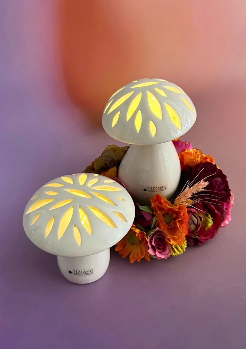 LED Pilz Miro-Doria creme-weiß