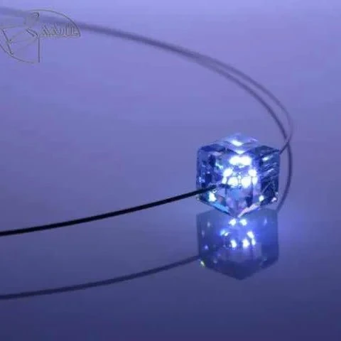 Armband LED Kristall Cube Blau mit Swarovski®- Elements