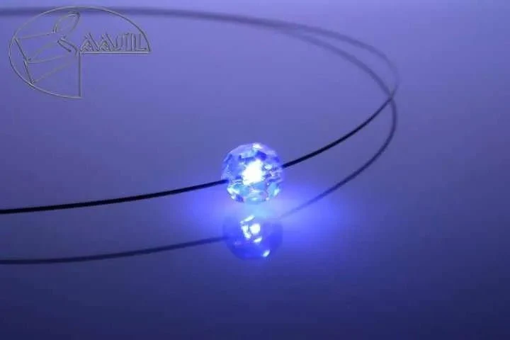 Firejewel LED-Armband mit weißem Ball-Kristall und Swarovski® Elements