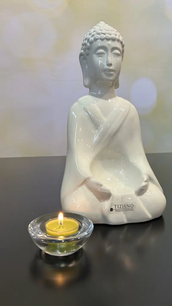 Shiva sitzend 34cm creme