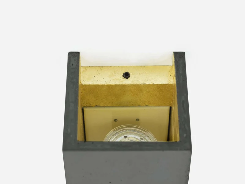 Gantlights B8 Beton Wandlampe rechteckig Up & Down