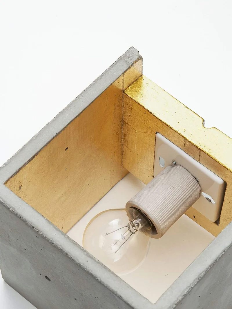 Gantlights B3 Wandlampe quadratisch Beton