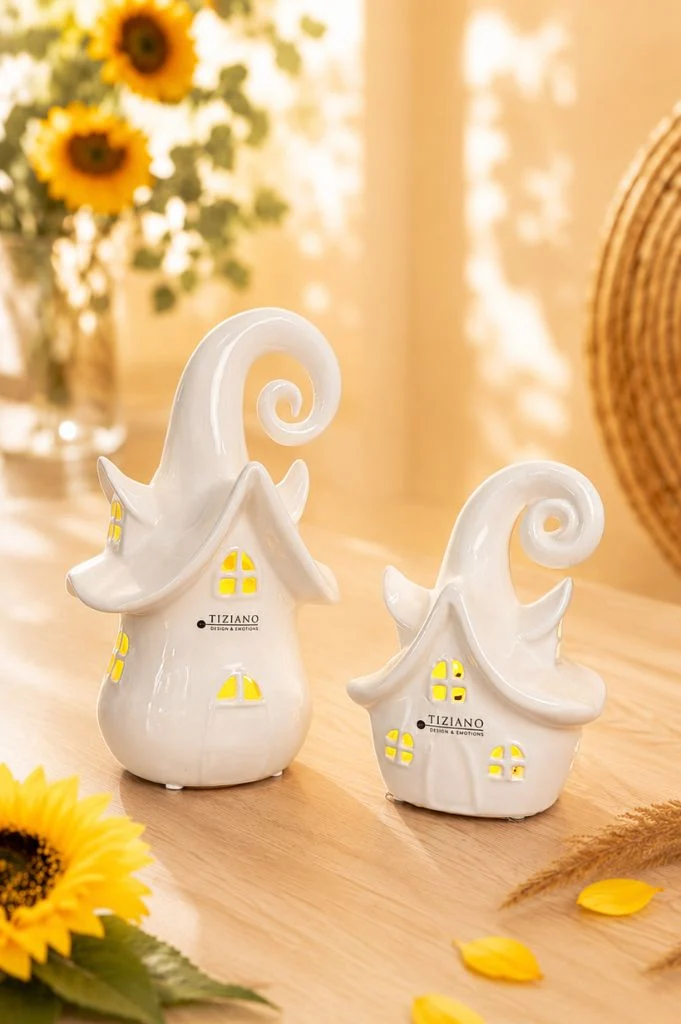 Deko Haus Avalon LED creme-weiß