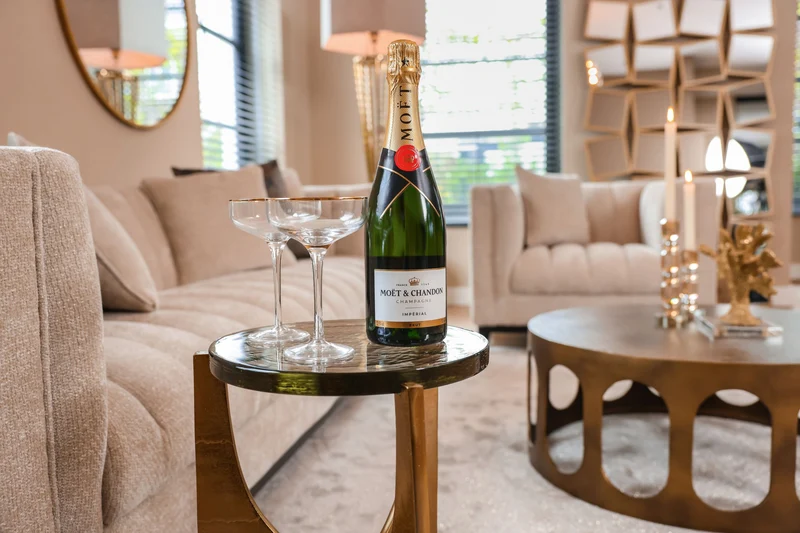 Kerzenhalter Meral in Braun, groß – Glas-Deko von Richmond Interiors