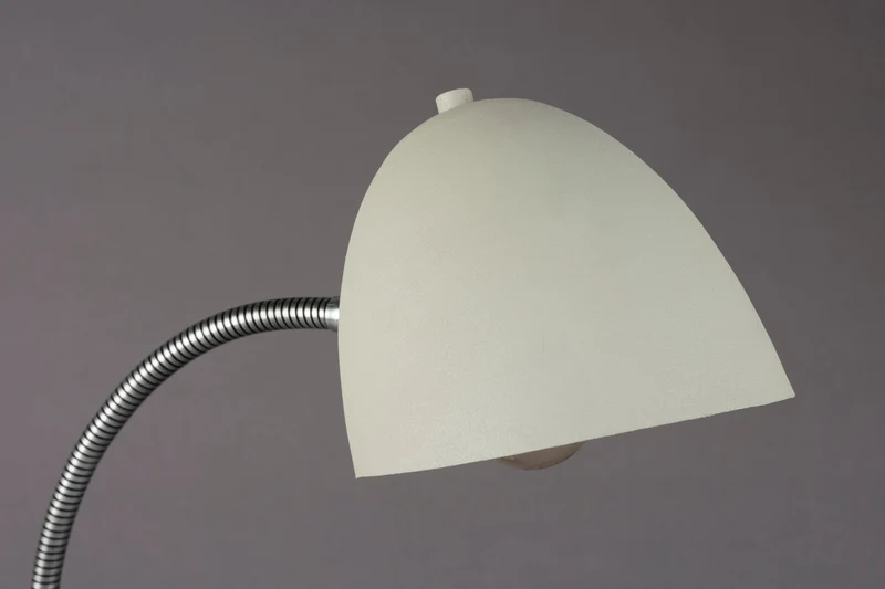 Tischlampe Janna in Beige mit flexiblem Metallfuß von Dutchbone