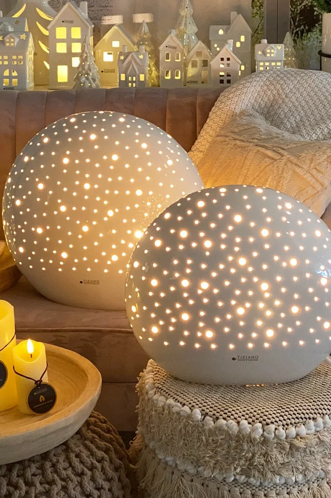 Lampe Mendini oval weiß creme
